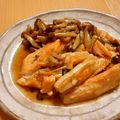 もんしゅしゅ's cooksnap of when they made 脂のり鮭のアラ(腹身)としめじの甘辛煮.