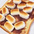 そらいろ猫's cooksnap of when they made マシュマロとあんこチーズのトースト.