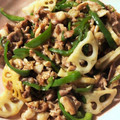 ☻こぴつ☻'s cooksnap of when they made 蓮根で豚肉の青椒肉絲.