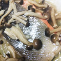 かたのさくら's cooksnap of when they made 鮭と玉ねぎとしめじのレンジ蒸し.