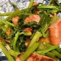 sonomay's cooksnap of when they made ツルムラサキと玉ねぎのソーセージ炒め.