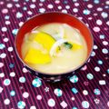 ふうはっちゃん's cooksnap of when they made 保育園メニュー☆南瓜と玉ねぎの味噌汁.