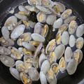 実希ちゃん's cooksnap of when they made お酒を使わない！アサリの酒蒸し3変化.