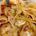 動物母さん's cooksnap of when they made 新玉ねぎと豚トロの梅おかか和え.