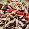あおいりん's cooksnap of when they made 簡単に後一品しめじとカニカマのポン酢和え.