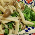 NEKOほっぺ's cooksnap of when they made 簡単☆ツルムラサキとしめじのおひたし.