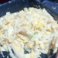 かわみみ's cooksnap of when they made 女子人気絶対!!!もやしとエノキの卵炒め.
