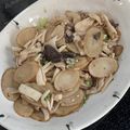 tsumusio's cooksnap of when they made ごぼうとキノコのアンチョビ炒め.