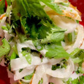ドドレミ♪'s cooksnap of when they made ◆ちくわと新タマネギのパクチーあわせ◆.