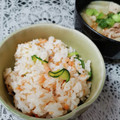 SUNMOONMOM's cooksnap of when they made 鮭ときゅうりの混ぜご飯.