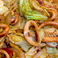 やよい・M's cooksnap of when they made イカと春キャベツの旨焼きそば.