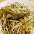honey♡ハニ's cooksnap of when they made 簡単！もやしと舞茸のバター醤油炒め♥.