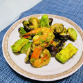 みぎわ's cooksnap of when they made 椎茸とアボカドのガーリックバター炒め.