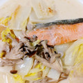 ちびっことんとん's cooksnap of when they made 鮭と白菜のクリーム煮.