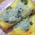 ゆけり３兄弟's cooksnap of when they made 【楽めし】ラー油マヨの絶品しらすトースト.