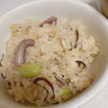 ミニミニオン's cooksnap of when they made たこと枝豆と塩昆布の炊き込みご飯♪.