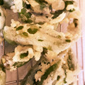 H3W5's cooksnap of when they made ししとうとみょうがの天ぷら.