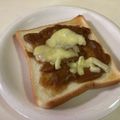 papikun's cooksnap of when they made 残り物で！！カレートースト.
