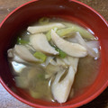 0720まま's cooksnap of when they made マイタケ・エリンギがあったら簡単キノコ汁.