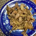 あるぺんちゃん's cooksnap of when they made 舞茸と豚肉のバターポン酢炒め.