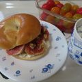 よちりん's cooksnap of when they made クリームチーズとイチジクのベーグルサンド.