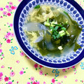 ふたごゆき's cooksnap of when they made 『タマネギとわかめの卵スープ』.