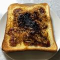 ☆すぬぴっぴ☆'s cooksnap of when they made 気分はマツコなお好み焼き風トースト.