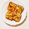 スーパーリンクス's cooksnap of when they made ピリリ大人味☆鮭フレークトースト.