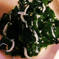 chaco15's cooksnap of when they made [時短]キュウリとワカメとしらすの酢の物.