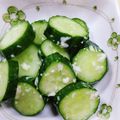 みっちゃん❇️68's cooksnap of when they made 塩麹のおにぎりとトマト・胡瓜の塩麹漬け.
