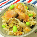 U☆kaoru's cooksnap of when they made 簡単！秋鮭とたっぷりキノコの炊き込みご飯.