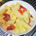 kiki73's cooksnap of when they made じゃがいも、ソーセージ、卵の炒め物.