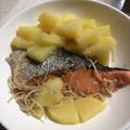 ちなどん's cooksnap of when they made 鮭とじゃがいもとえのきの塩バター.