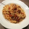 Yokchina's cooksnap of when they made スペアリブトマト煮込みの残りパスタ.