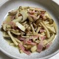 らんち☆'s cooksnap of when they made ｷﾉｺのめんﾏﾖ炒め.