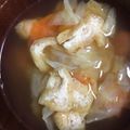ちゃぎー's cooksnap of when they made 味噌汁(大根、人参、キャベツ).