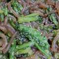 NEKOほっぺ's cooksnap of when they made 春菊とシラタキと人参の胡麻和え.