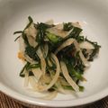 ☆baobab☆'s cooksnap of when they made さっぱり☆新玉ねぎとニラの梅肉おかか和え.