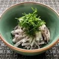 お料理ニャロメ's cooksnap of when they made 超簡単！彩り綺麗〜✨大根のゆかり和え.