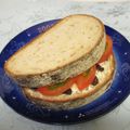 龍青空ママ's cooksnap of when they made クリチレーズン×トマトサンド.