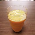 ぱんだいぬ's cooksnap of when they made 材料３つだけ♪柿バナナミルク☆スムージー.