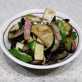 ダンディねこ's cooksnap of when they made 牛肉となすときのこのバター醤油炒め.