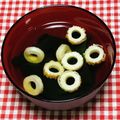 tokotann's cooksnap of when they made 簡単♪ちくわとわかめのお吸い物.
