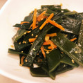 なーなちゃん's cooksnap of when they made 韓国料理 簡単！茎わかめの炒め物.
