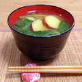 Yukiまむ's cooksnap of when they made さつま芋とほうれん草のお味噌汁.