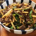 低カロ探検隊's cooksnap of when they made 簡単過ぎ☆コストコのプルコギで青椒肉絲！.