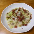 meechin's cooksnap of when they made 簡単キャベツとコンビーフの醤油炒め.