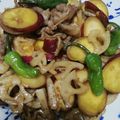 ゆうこ's cooksnap of when they made 豚肉とレンコンとさつまいもの甘辛炒め.