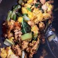 つかが's cooksnap of when they made 小松菜☆鶏ひき肉☆卵のオイスターソース☆.