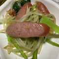 Halü★mama's cooksnap of when they made 小松菜ともやしとウィンナーの野菜炒め.